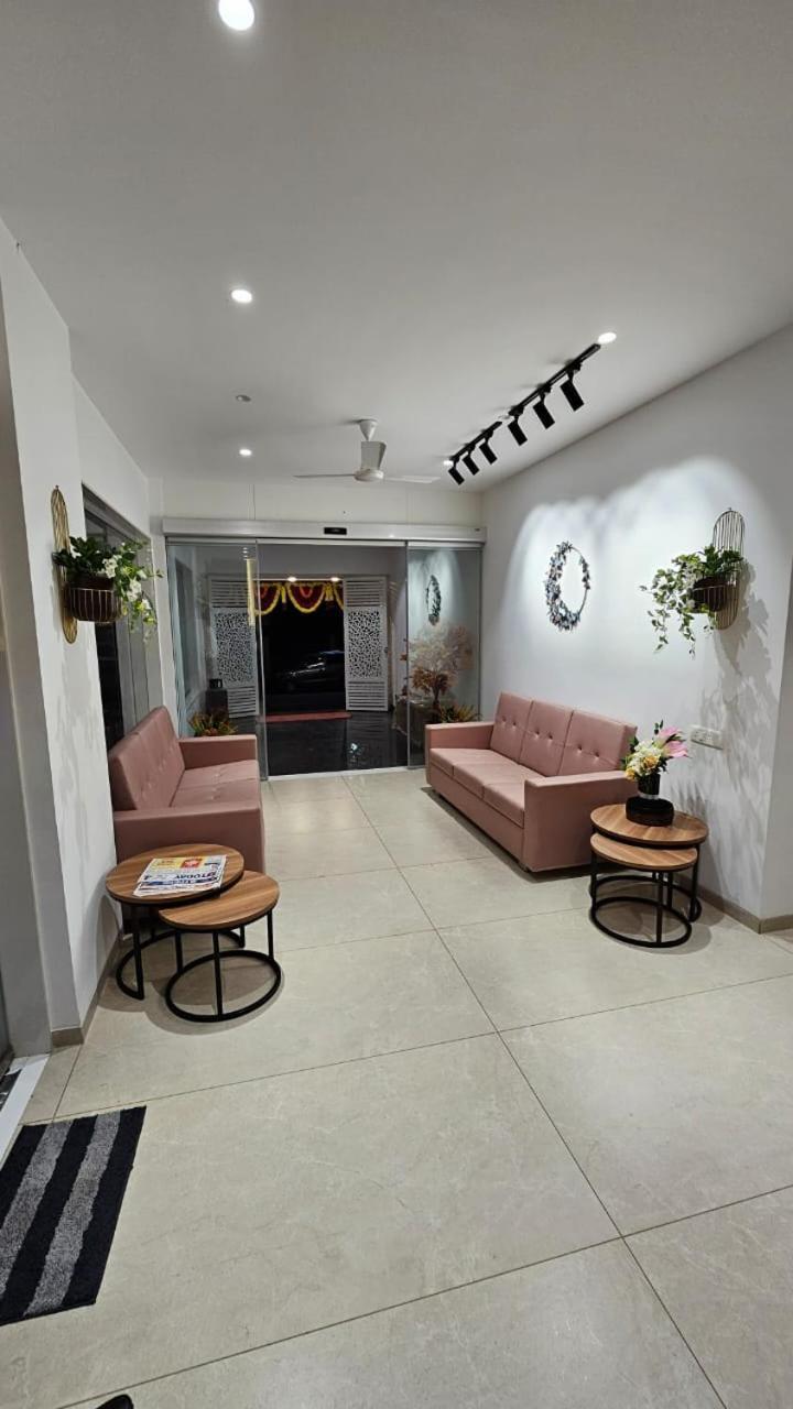 Hotel Veesons Executive Solapur Εξωτερικό φωτογραφία